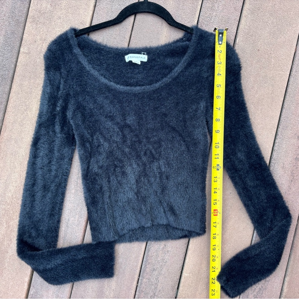 Aeropostale Black super soft stretchy crop sweater - Sz medium